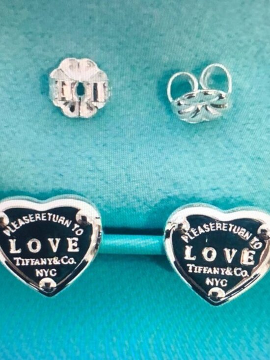 Tops - Tiffany & Co. Silver Heart Earrings